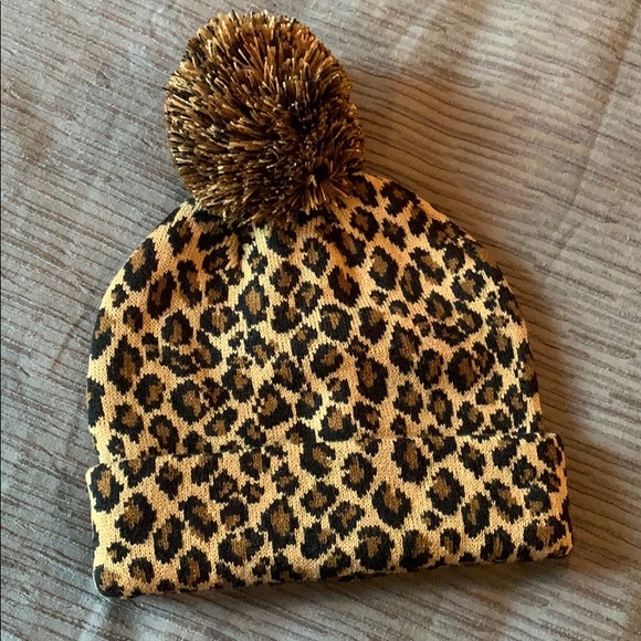 Accessories - Leopard print beanie